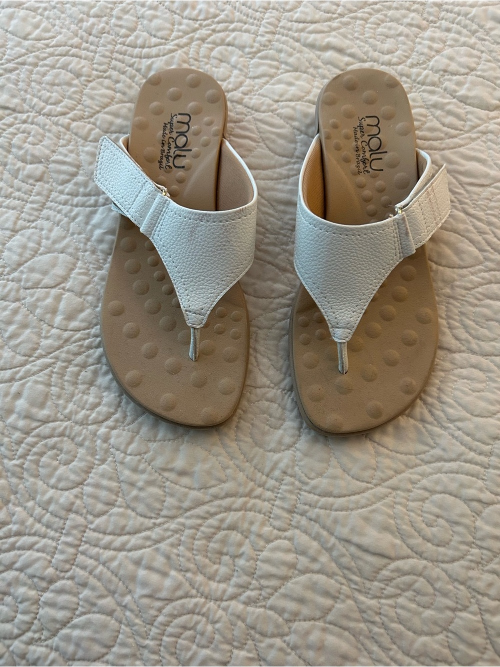 Malu White Leather Thong Sandals